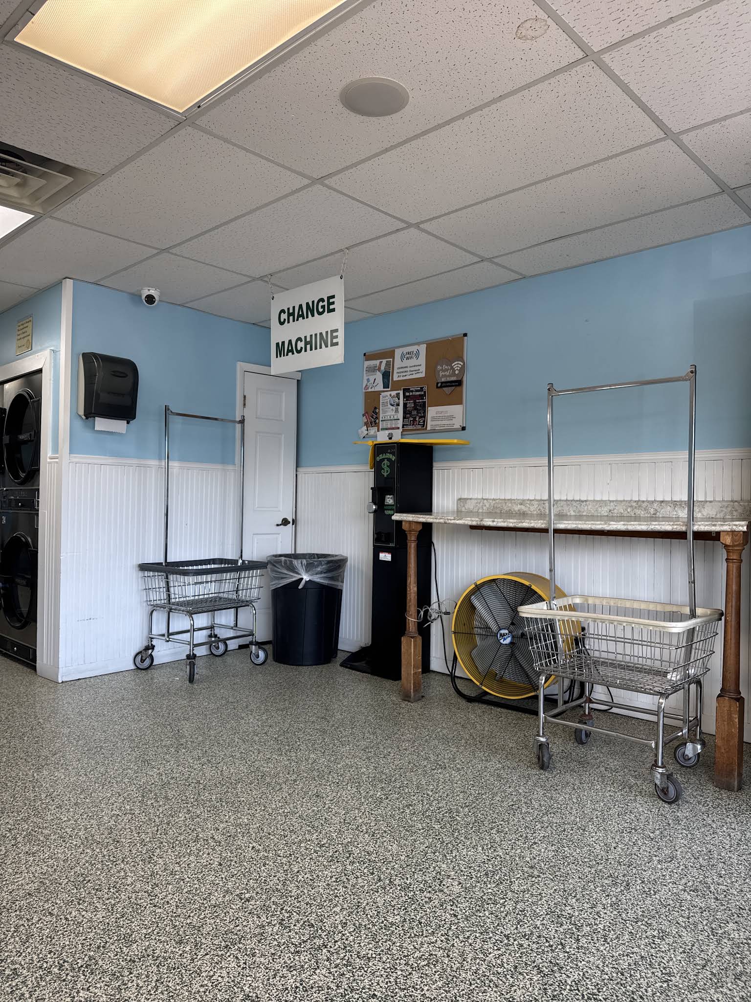 Bufalo Family Laundromat