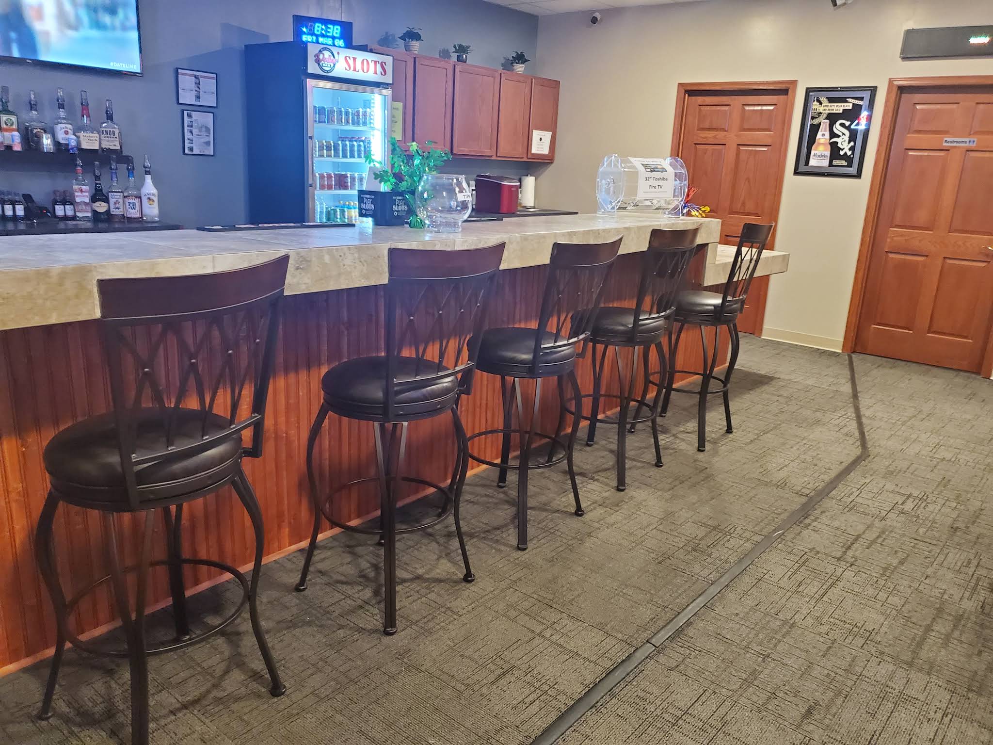 Dollar Bar