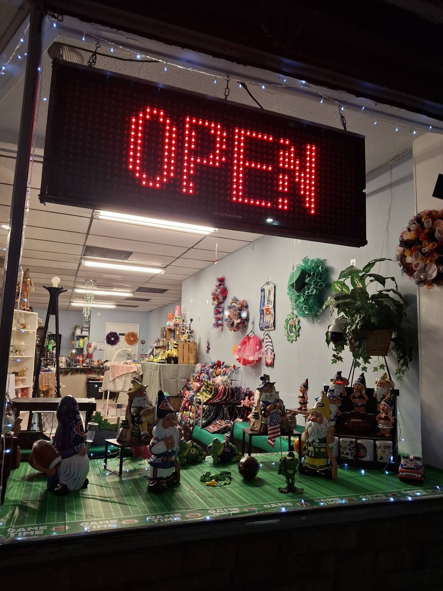 Gnomeland & Decor