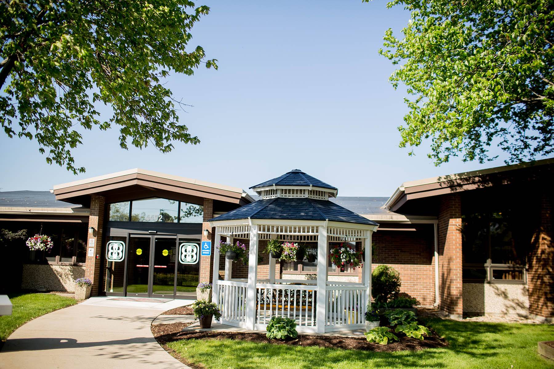 Symphony Maple Crest
