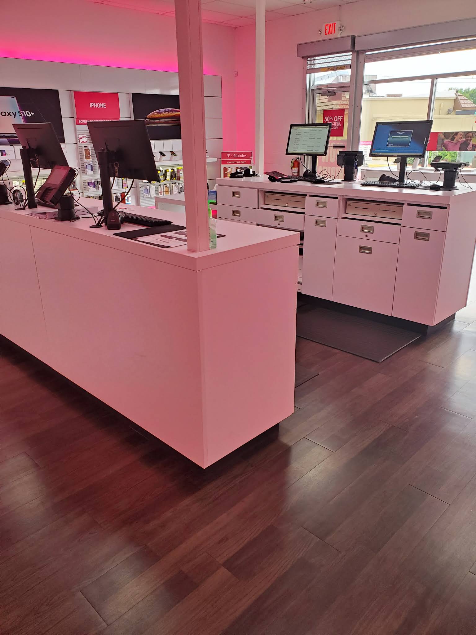 T-Mobile (Belvidere)