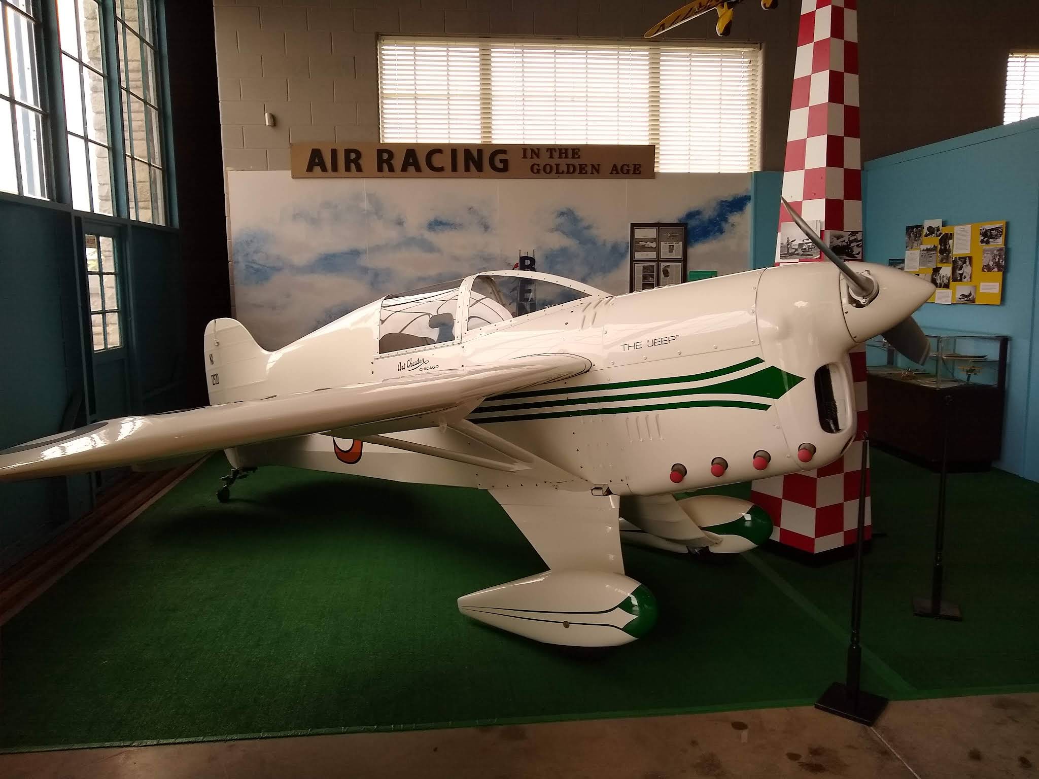 Vintage Wings and Wheels Museum